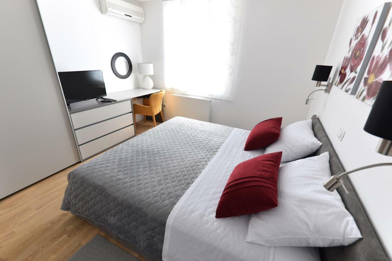 Apartment Vostan Pula Eksteriør billede