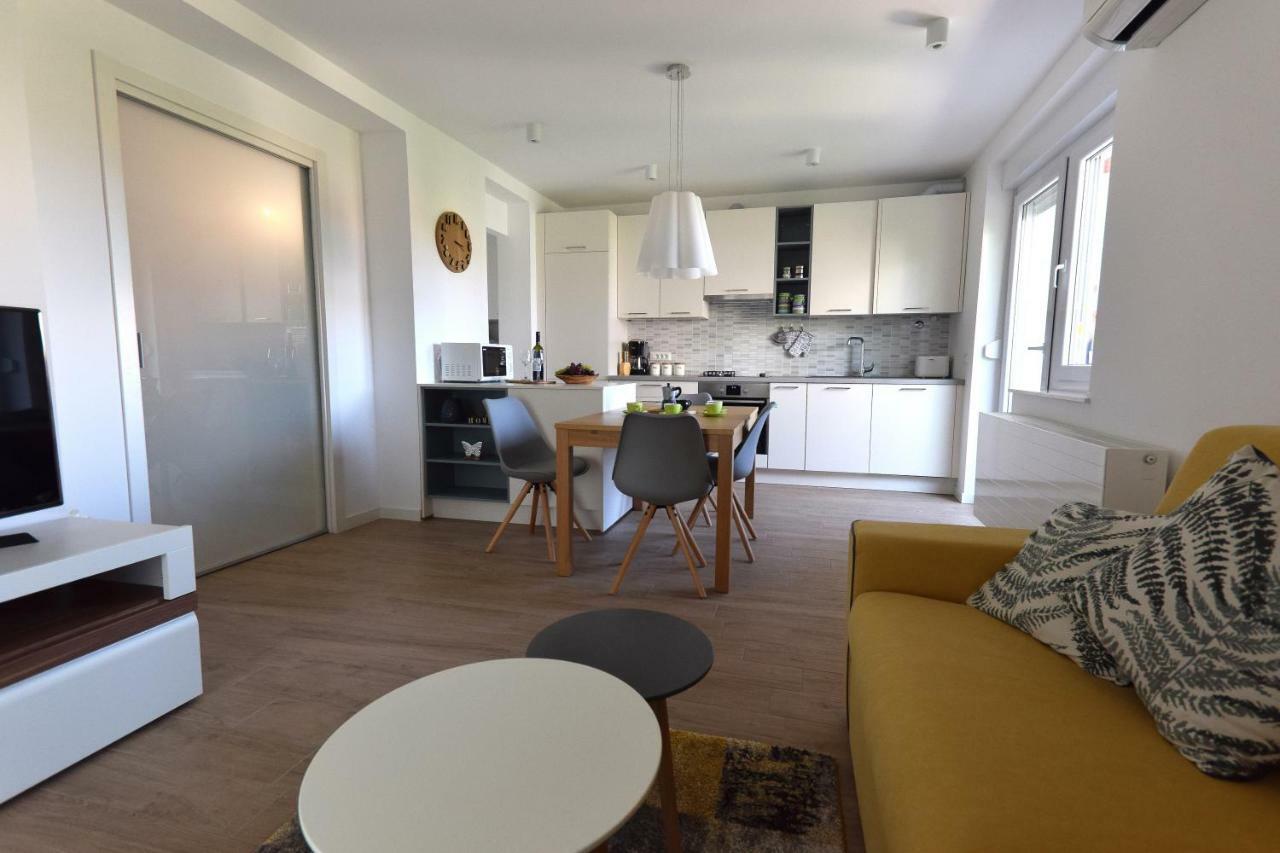 Apartment Vostan Pula Eksteriør billede