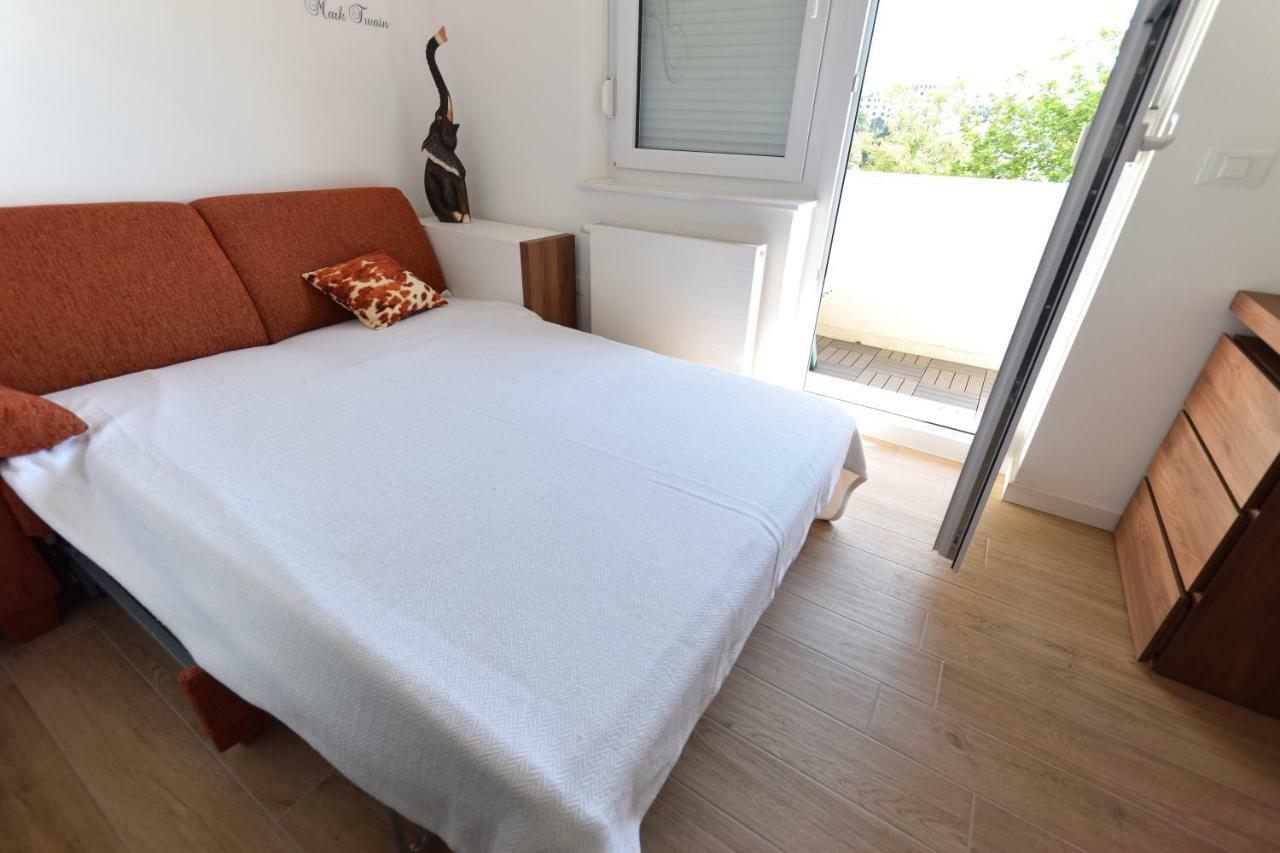 Apartment Vostan Pula Eksteriør billede